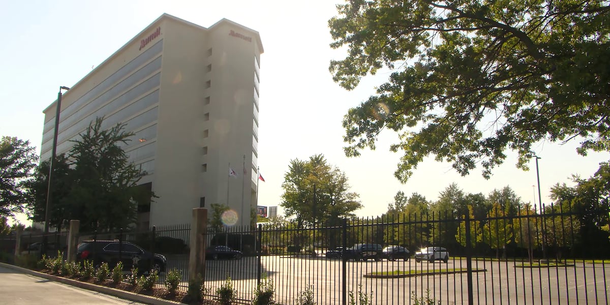 Thieves in East Memphis break into truck belonging to Mississippi sheriff’s deputy, steal badge, guns Thieves in East Memphis break into truck belonging to Mississippi sheriff’s deputy, steal badge, guns