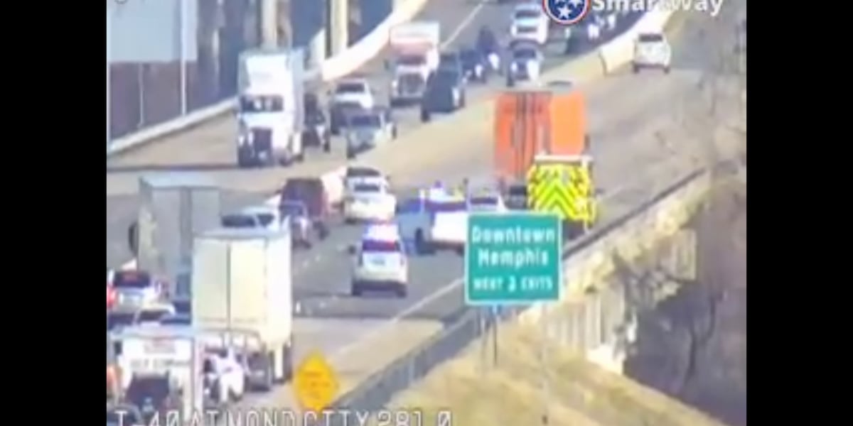 Large pothole on I-40 in West Memphis causes major traffic delay – Action News 5