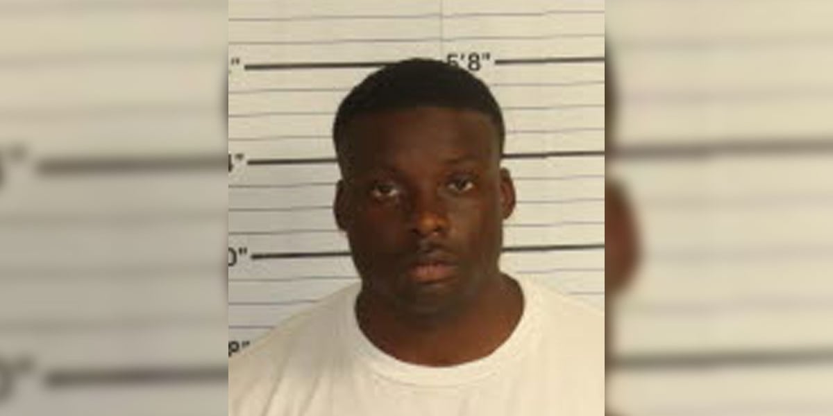 Man charged with attempted murder after strangling, biting ex-girlfriend A Memphis man is charged with attempted first-degree murder, kidnapping, theft and domestic assault after an altercation with his ex-girlfriend.