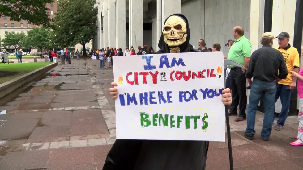 Budget cuts prompted protests around city hall. (Photo Source: WMC Action News 5)
