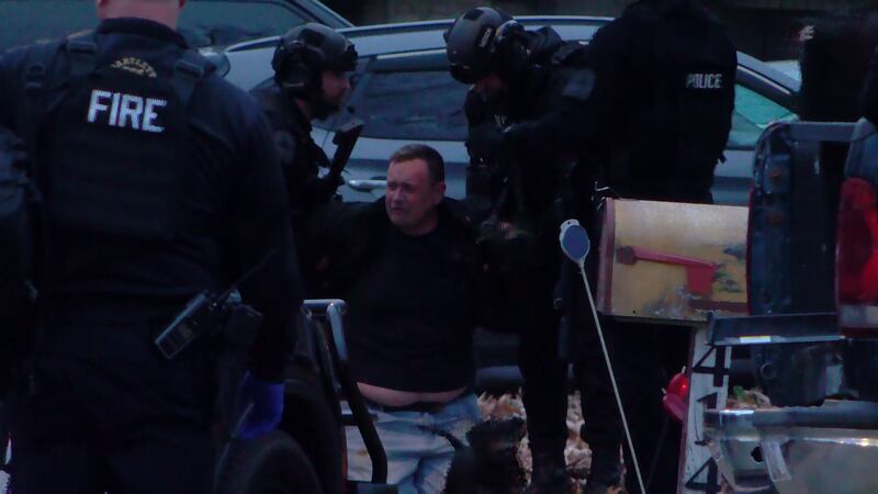 4-Hour Standoff Ends With Suspect in Custody; Bartlett Police Release No Information about Case