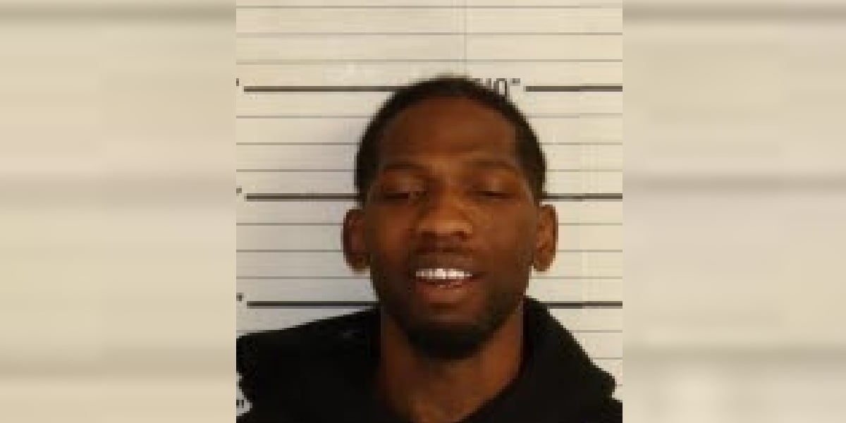 Memphis Rapper Lester Memphis rapper accused of falling asleep at intersection with gun ...