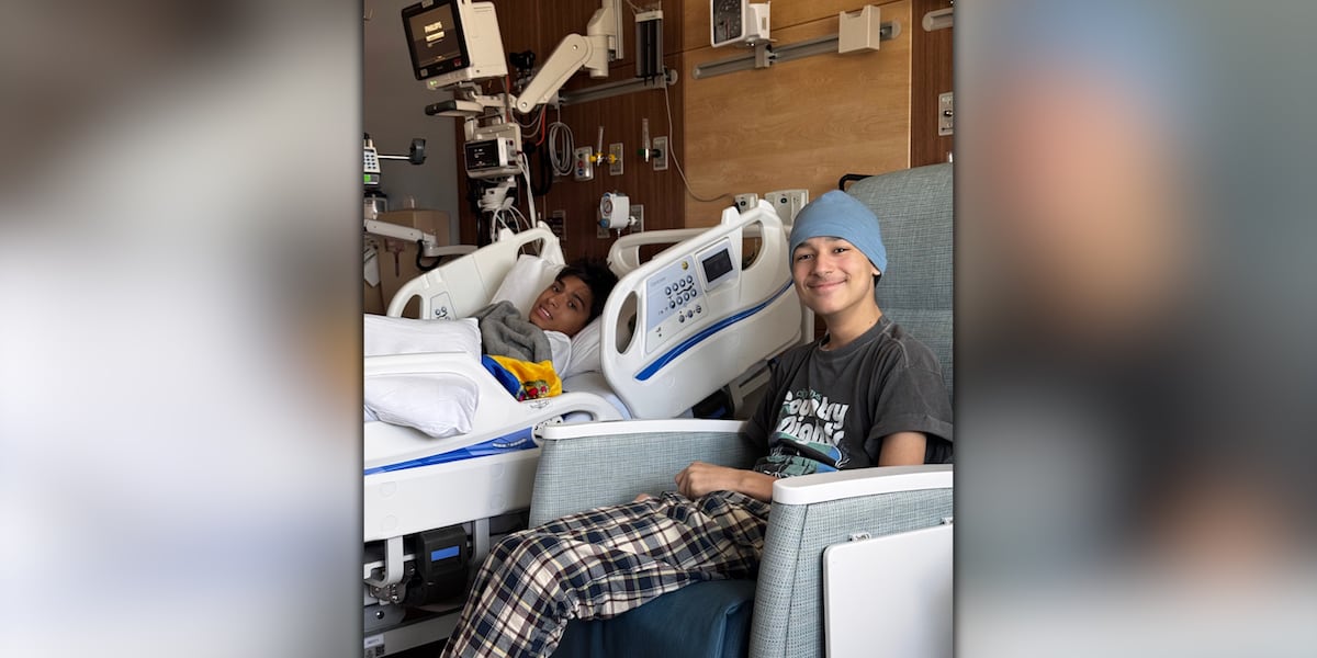 High schoolers diagnosed with cancer months apart defeat the disease together High schoolers diagnosed with cancer months apart defeat the disease together