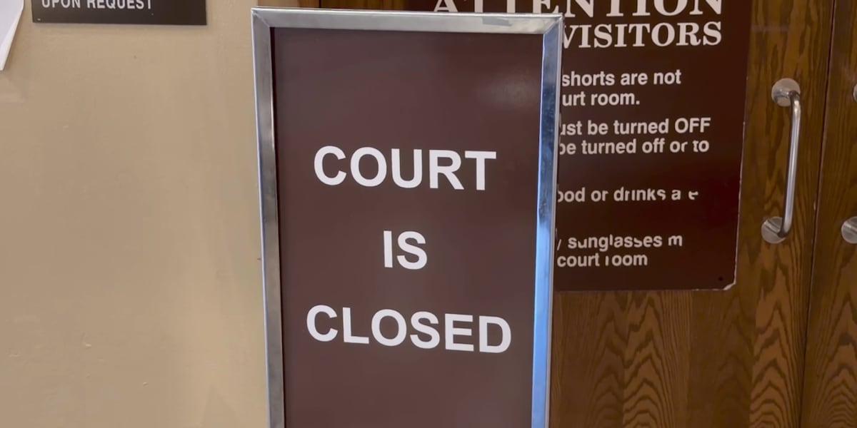 201 Poplar courts remain closed due to flooding repairs Shelby County General Sessions Courts and Memphis Municipal Courts on the lower level of 201 Poplar were closed for a second consecutive day Tuesday as construction crews continued repairs following flooding inside the building.