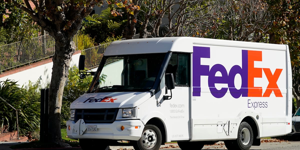 FedEx offers 10K reward following truck looting