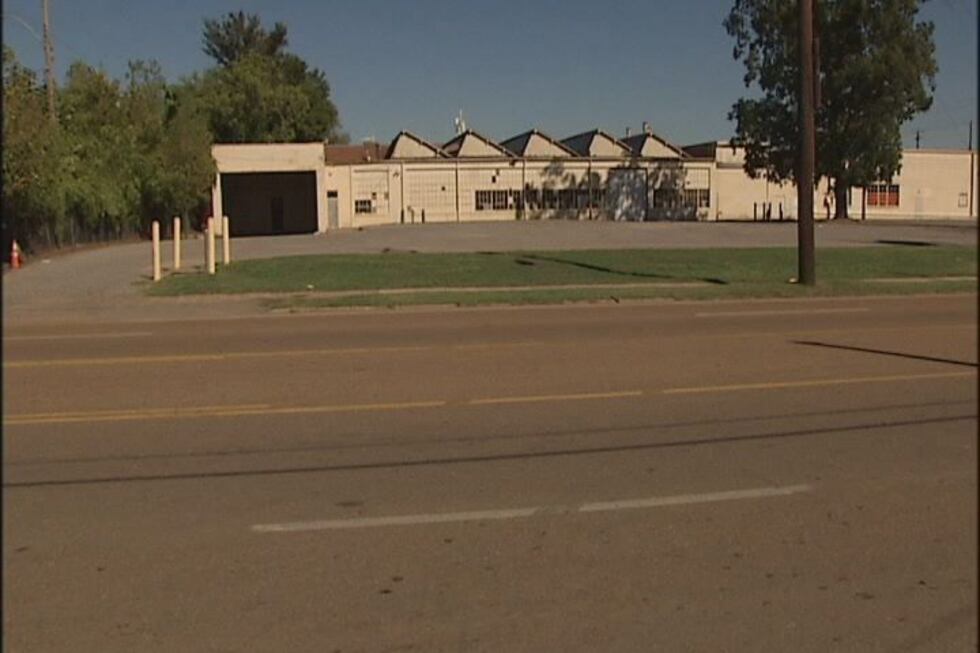 Aaron Vaughn, 40, was shot in a parking lot near Thomas Street and Plum Avenue.